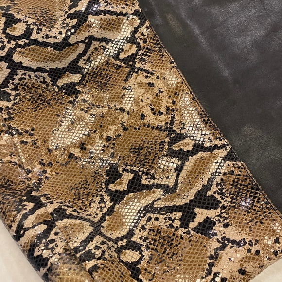 Python Snake Embossed Print Brown Tote Bag Purse - Picture 2 of 3